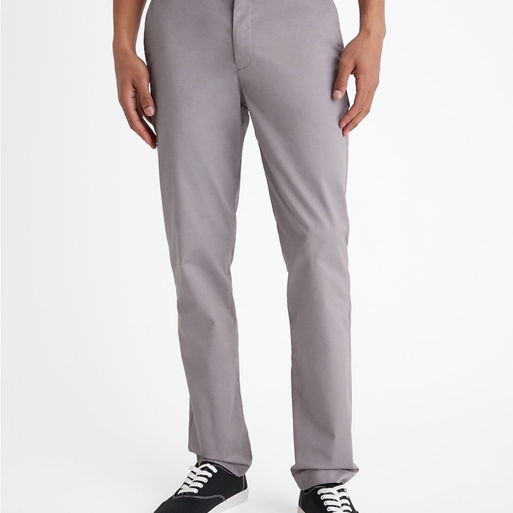 Express Men's Soft Gray Chinos - Picture 7 of 8